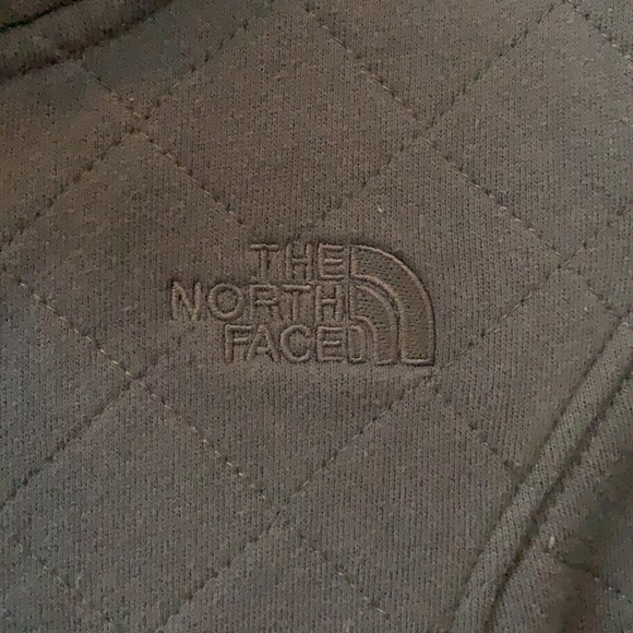 The North Face Fuzzy Jacket (S) - Picture 6 of 7